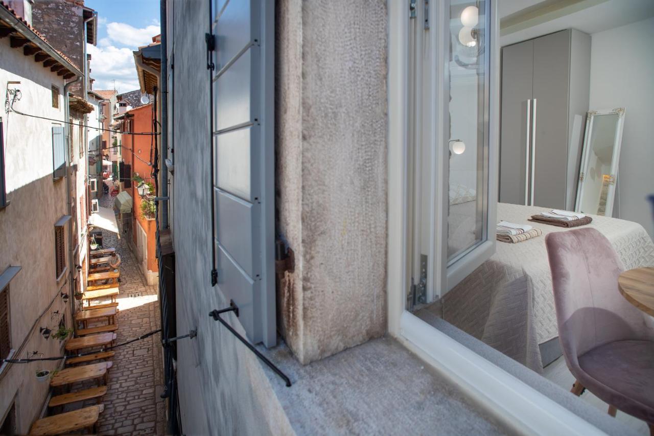 Apartments And Rooms Luan Ρόβινι Εξωτερικό φωτογραφία