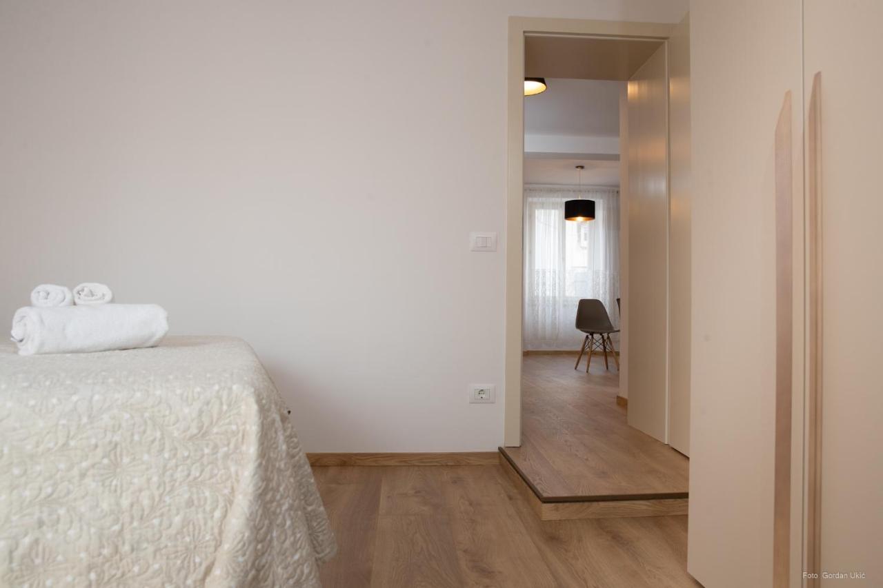 Apartments And Rooms Luan Ρόβινι Εξωτερικό φωτογραφία