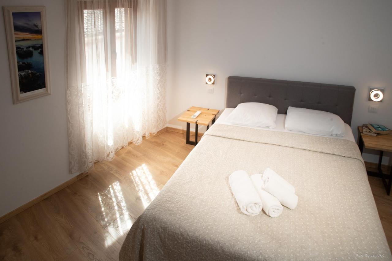 Apartments And Rooms Luan Ρόβινι Εξωτερικό φωτογραφία